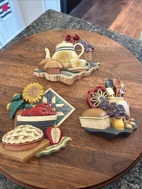 Home Interiors Rustic 3D Sunflower Kitchen Wall Plaques in Brown, Red, Yellow
